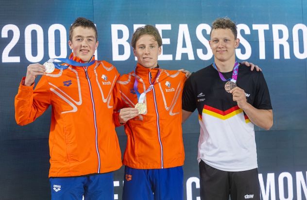 Boys 200m Breaststroke Medal ceremony7 Boys 200m Breaststroke Medal ceremony7
