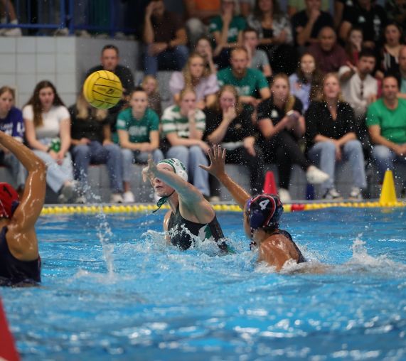 Internationaal Waterpolo in de Peppel Ede